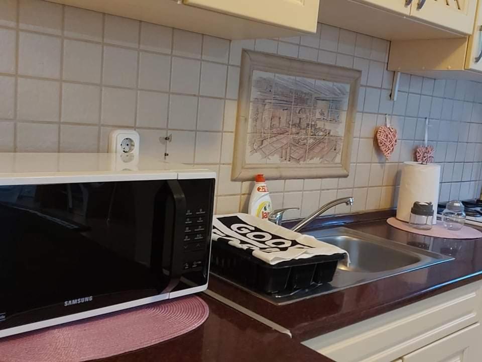 Lara Apartman Debrecen Ngoại thất bức ảnh