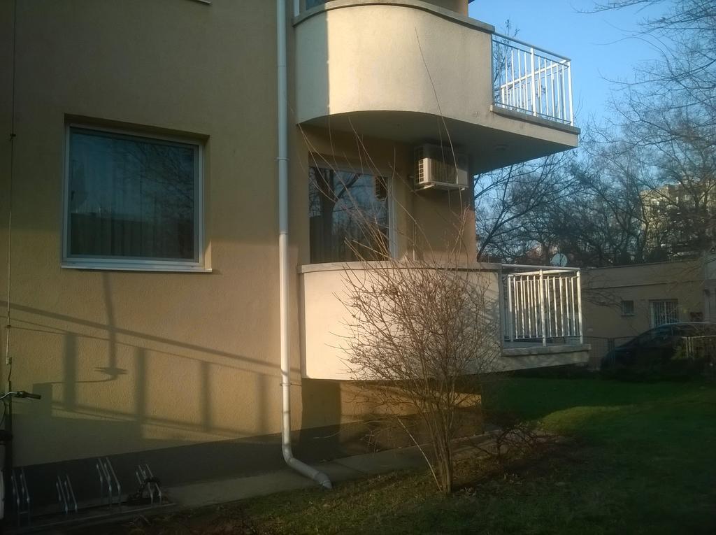 Lara Apartman Debrecen Ngoại thất bức ảnh